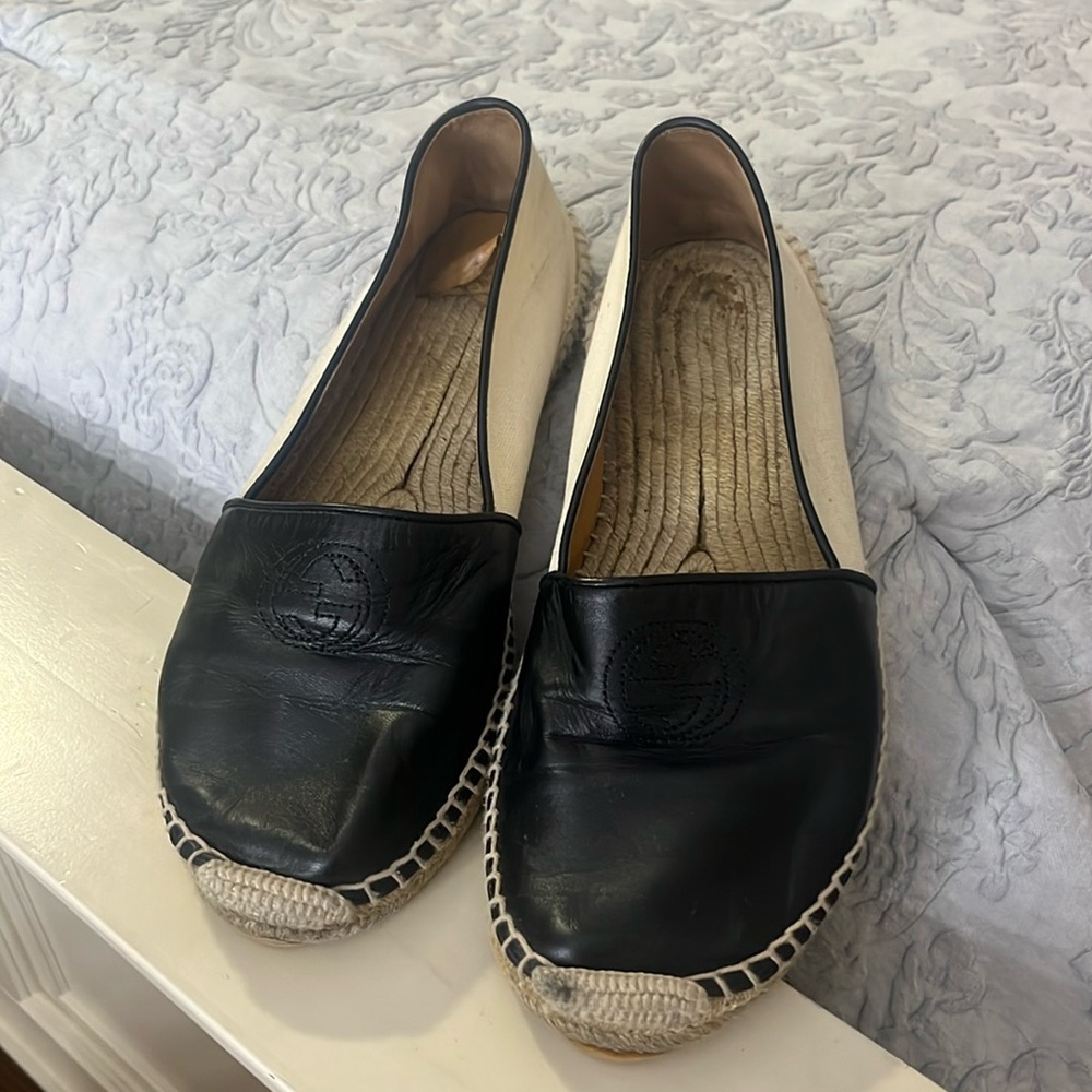 Gucci women’s leather espadrilles size 39 used condition